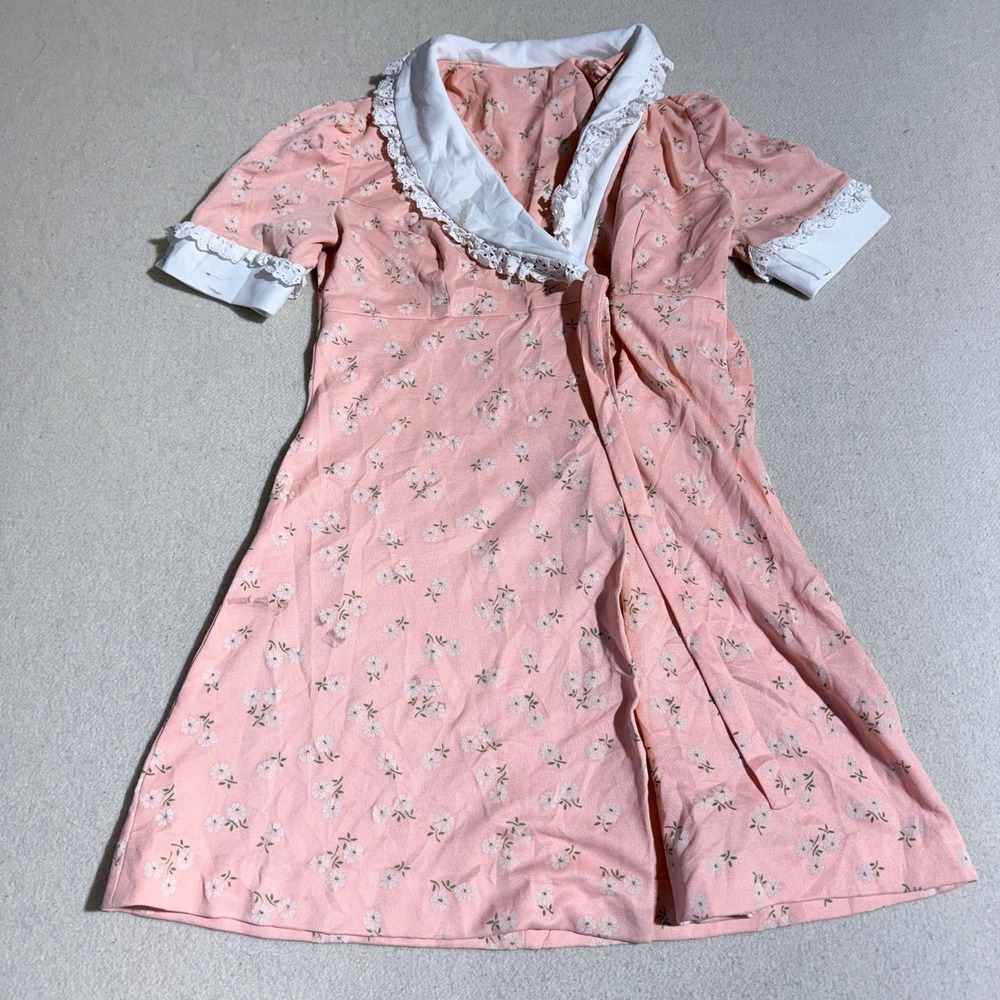 Vintage 70s Style Pink Floral Wrap Dress Lace Trim Eyelet Collar Cottagecore